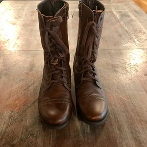 STEVE MADDEN COMBAT BOOTS